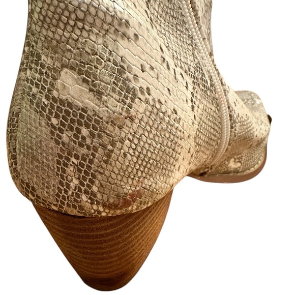 Coconuts by Matisse Astoria Off White Western Snake Print Booties Women's 8 - Picture 5 of 10
